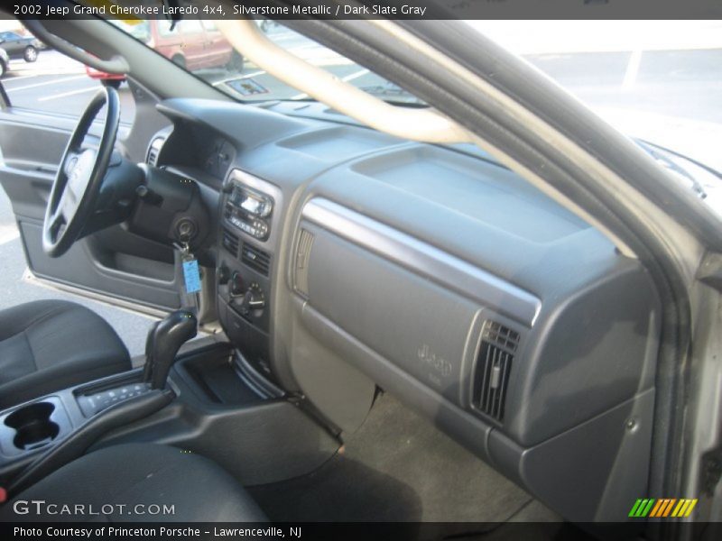 Silverstone Metallic / Dark Slate Gray 2002 Jeep Grand Cherokee Laredo 4x4