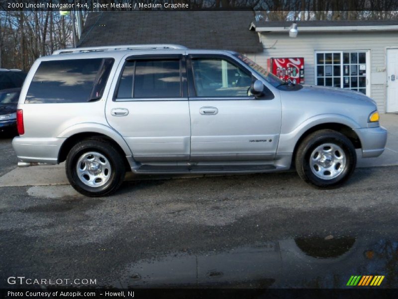 Silver Metallic / Medium Graphite 2000 Lincoln Navigator 4x4