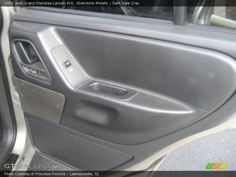 Silverstone Metallic / Dark Slate Gray 2002 Jeep Grand Cherokee Laredo 4x4