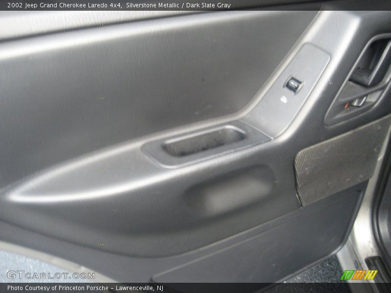Silverstone Metallic / Dark Slate Gray 2002 Jeep Grand Cherokee Laredo 4x4