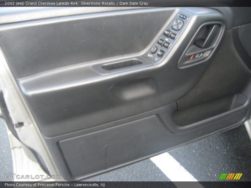 Silverstone Metallic / Dark Slate Gray 2002 Jeep Grand Cherokee Laredo 4x4