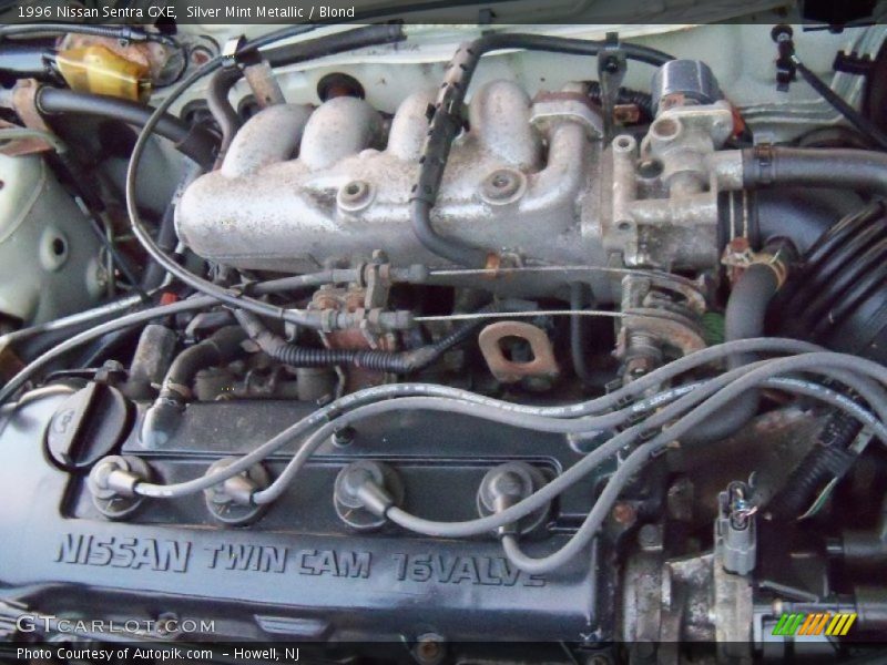 Silver Mint Metallic / Blond 1996 Nissan Sentra GXE