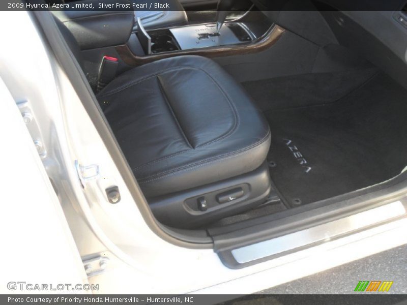 Silver Frost Pearl / Black 2009 Hyundai Azera Limited