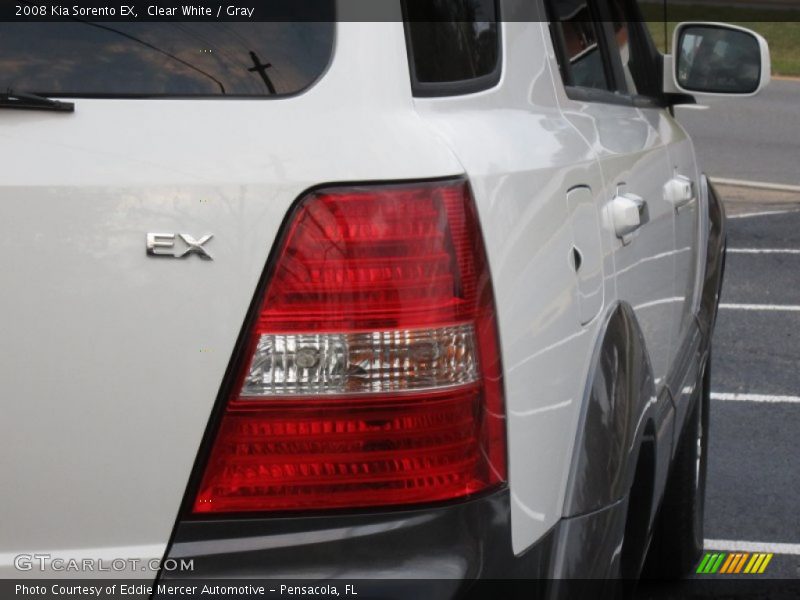 Clear White / Gray 2008 Kia Sorento EX