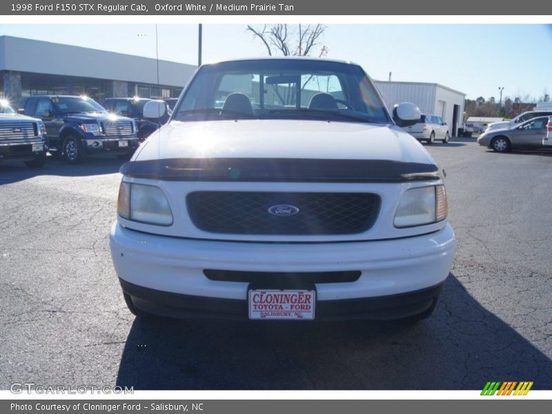 Oxford White / Medium Prairie Tan 1998 Ford F150 STX Regular Cab