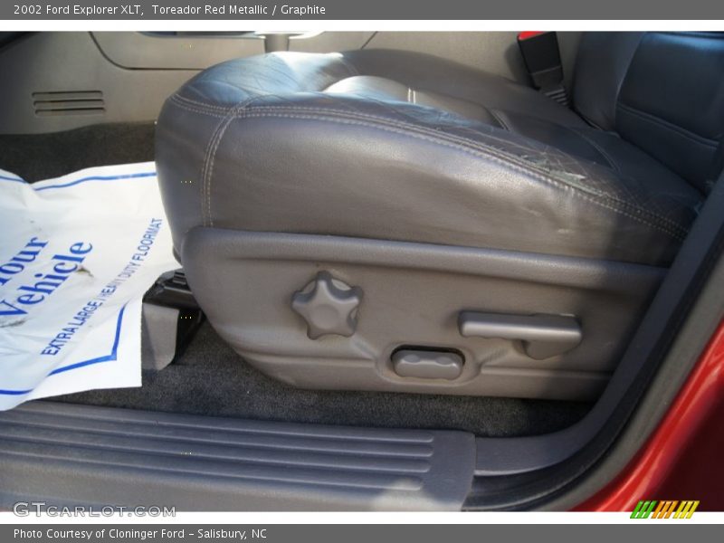 Toreador Red Metallic / Graphite 2002 Ford Explorer XLT