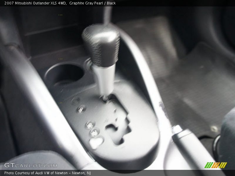 Graphite Gray Pearl / Black 2007 Mitsubishi Outlander XLS 4WD