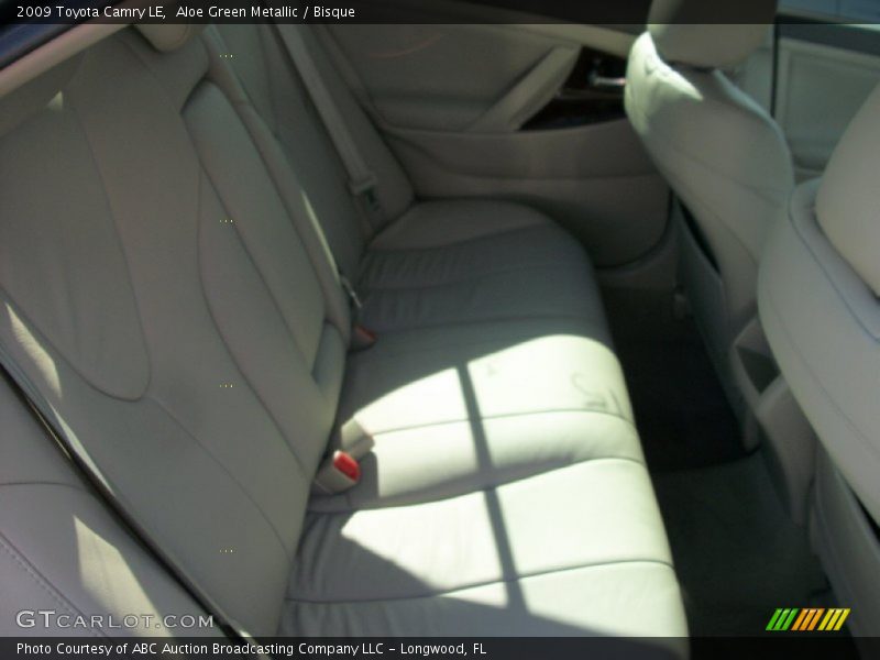 Aloe Green Metallic / Bisque 2009 Toyota Camry LE