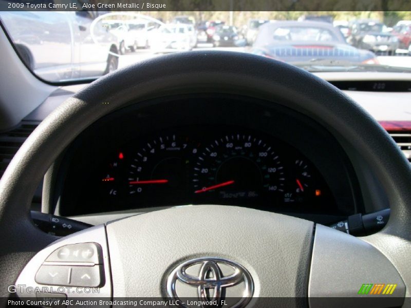 Aloe Green Metallic / Bisque 2009 Toyota Camry LE