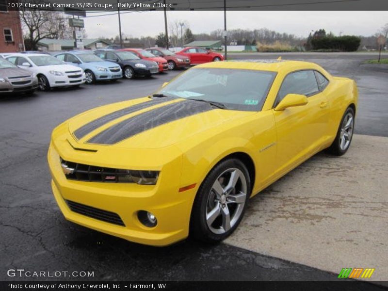Front 3/4 View of 2012 Camaro SS/RS Coupe