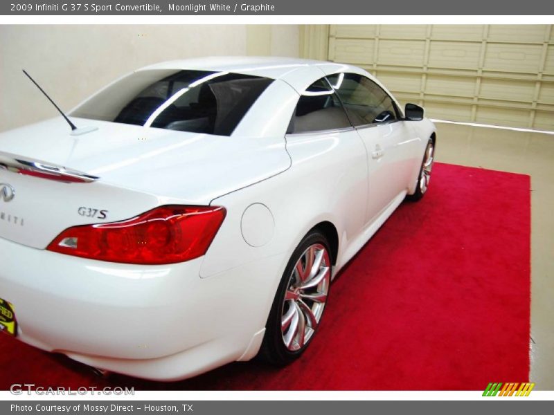 Moonlight White / Graphite 2009 Infiniti G 37 S Sport Convertible