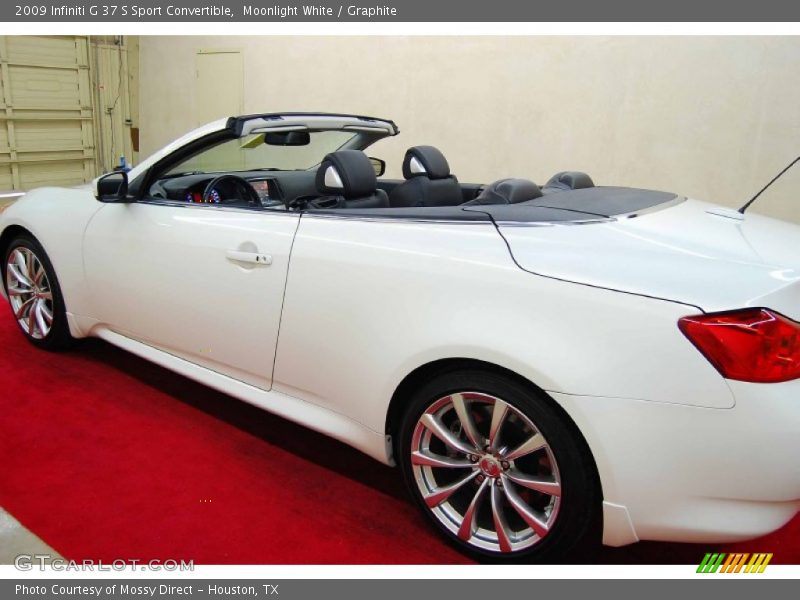 Moonlight White / Graphite 2009 Infiniti G 37 S Sport Convertible