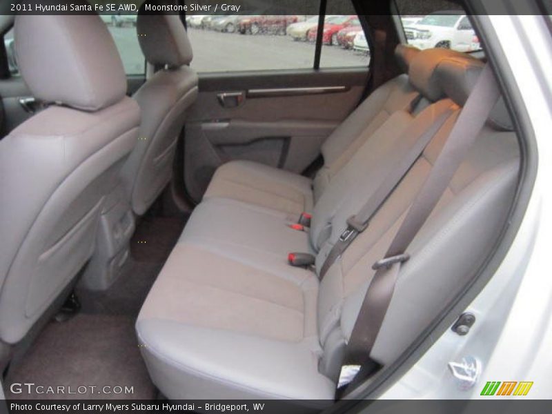 Moonstone Silver / Gray 2011 Hyundai Santa Fe SE AWD