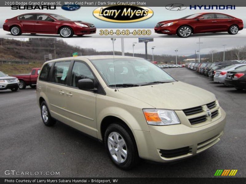 White Gold Pearl / Dark Slate Gray/Light Shale 2010 Dodge Grand Caravan SE