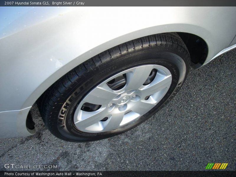 Bright Silver / Gray 2007 Hyundai Sonata GLS