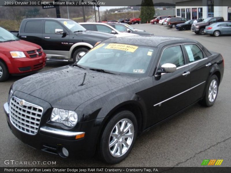 Front 3/4 View of 2009 300 C HEMI
