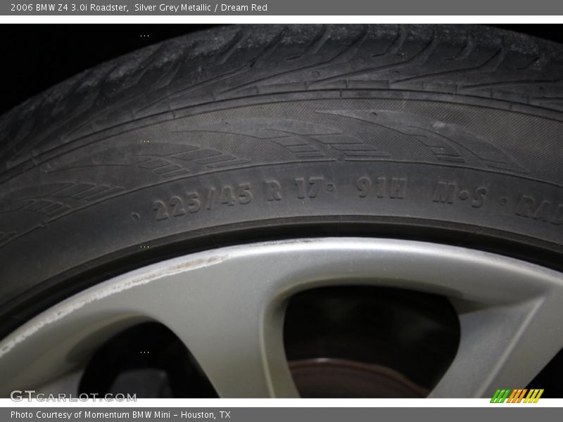 Silver Grey Metallic / Dream Red 2006 BMW Z4 3.0i Roadster