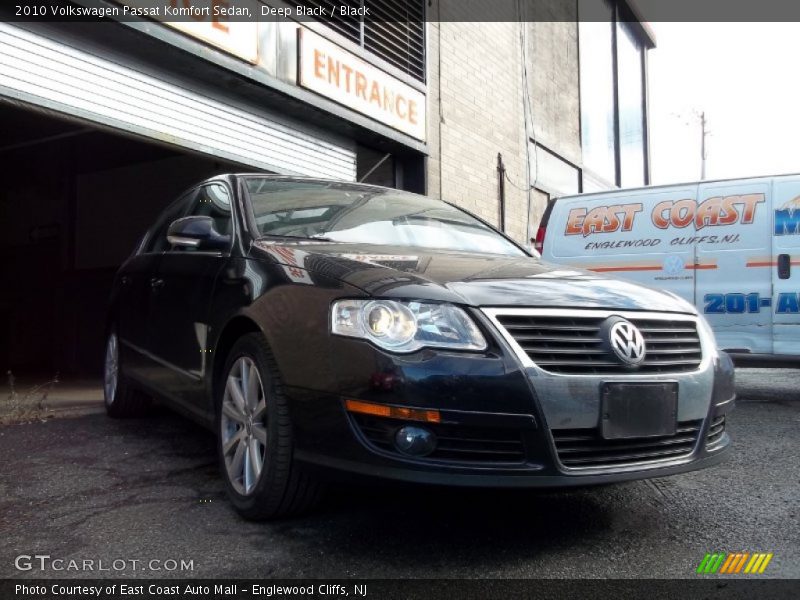 Deep Black / Black 2010 Volkswagen Passat Komfort Sedan