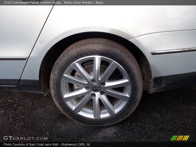 Reflex Silver Metallic / Black 2010 Volkswagen Passat Komfort Sedan