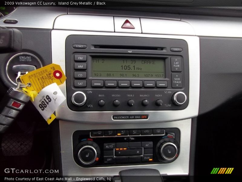 Island Grey Metallic / Black 2009 Volkswagen CC Luxury