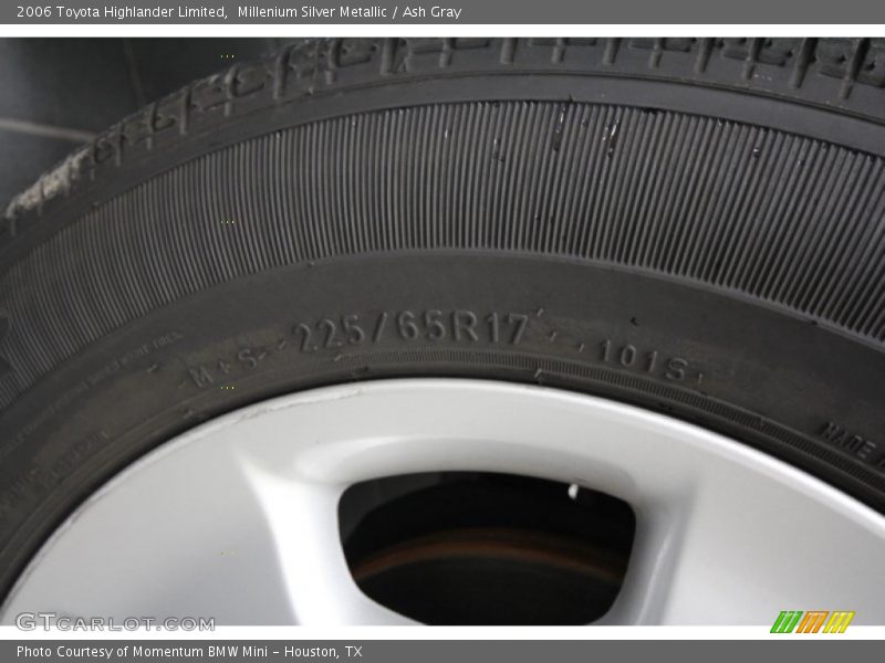 Millenium Silver Metallic / Ash Gray 2006 Toyota Highlander Limited