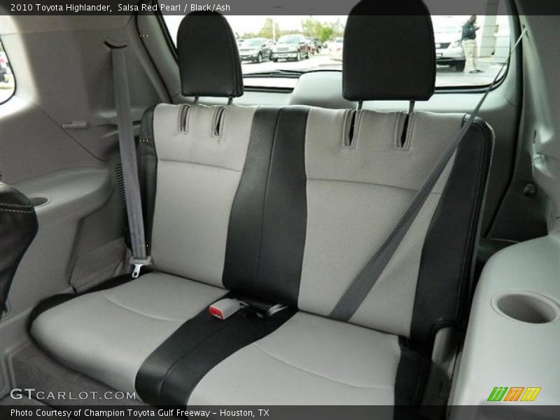 Salsa Red Pearl / Black/Ash 2010 Toyota Highlander