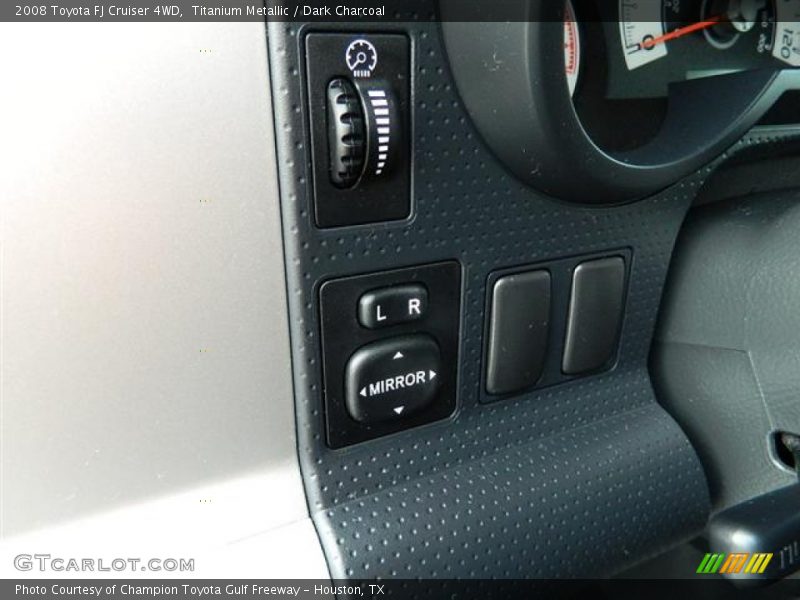 Titanium Metallic / Dark Charcoal 2008 Toyota FJ Cruiser 4WD