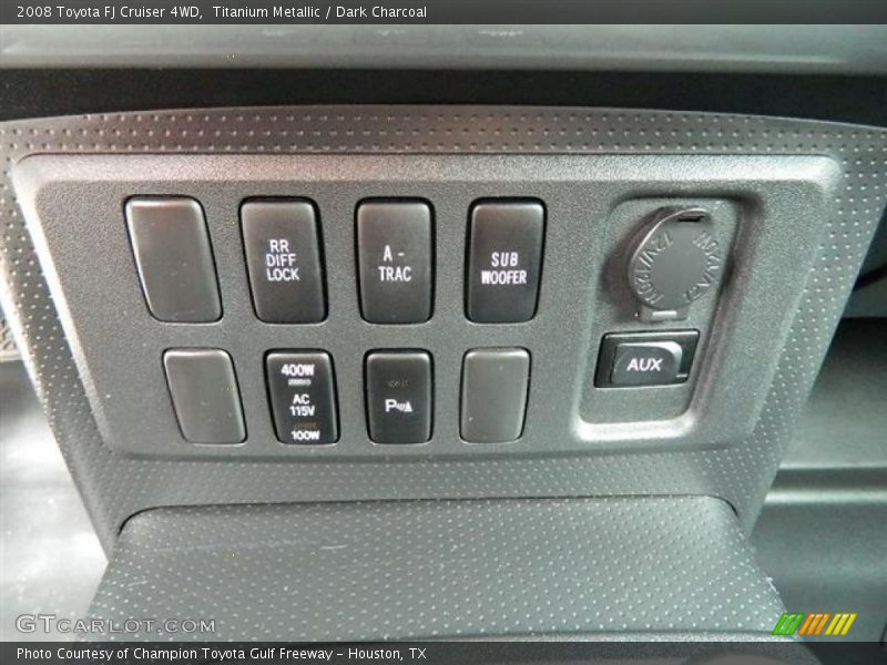Titanium Metallic / Dark Charcoal 2008 Toyota FJ Cruiser 4WD