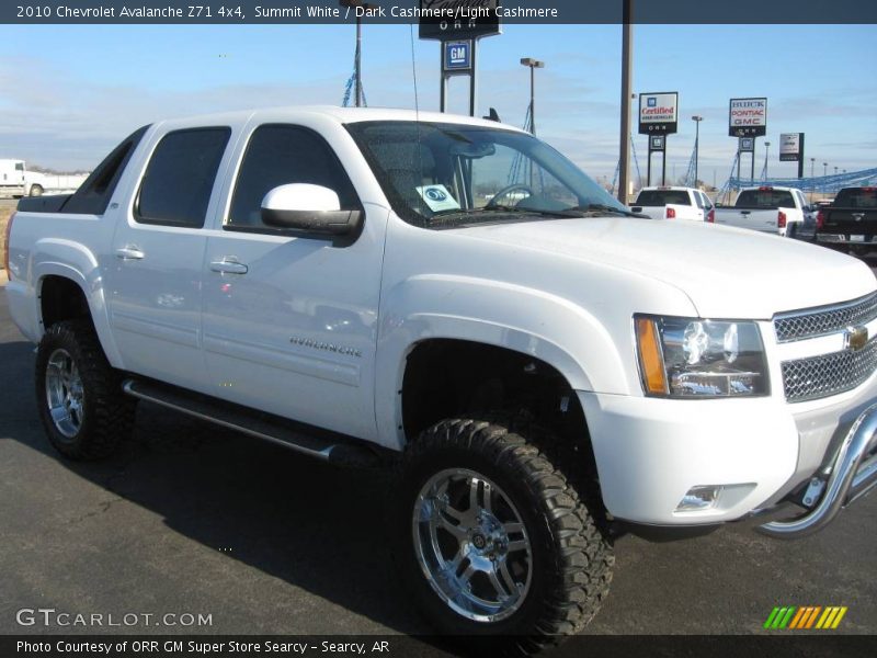 Summit White / Dark Cashmere/Light Cashmere 2010 Chevrolet Avalanche Z71 4x4