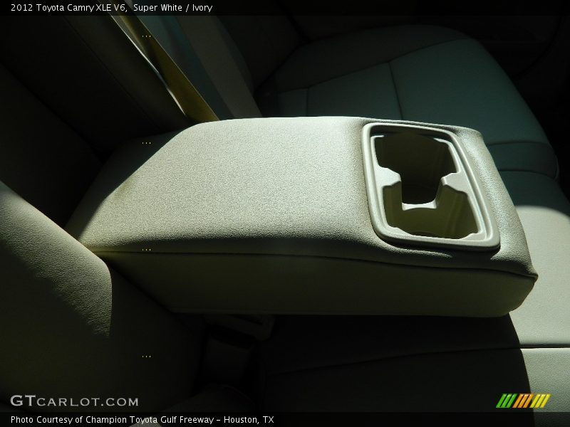 Super White / Ivory 2012 Toyota Camry XLE V6