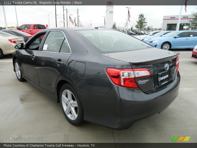 Magnetic Gray Metallic / Black 2012 Toyota Camry SE
