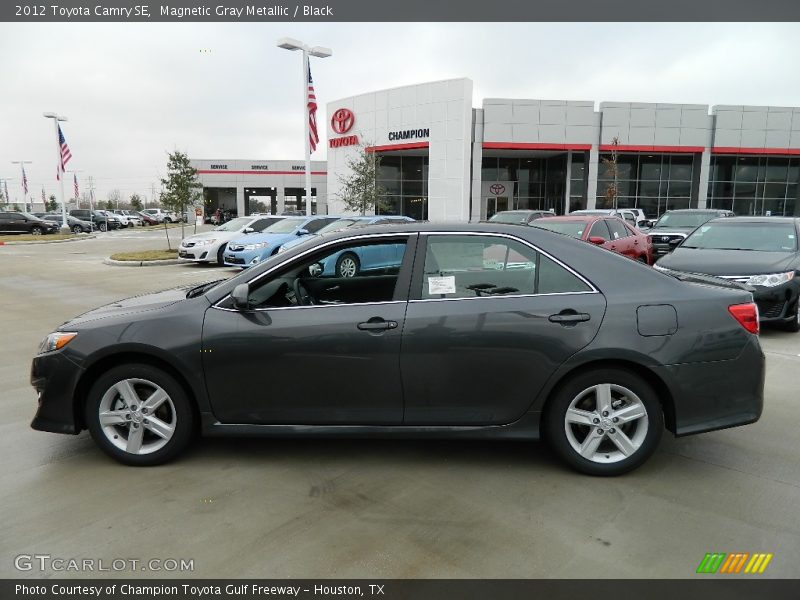 Magnetic Gray Metallic / Black 2012 Toyota Camry SE