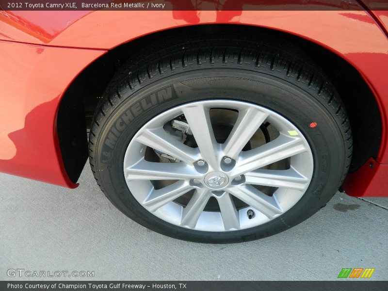 Barcelona Red Metallic / Ivory 2012 Toyota Camry XLE
