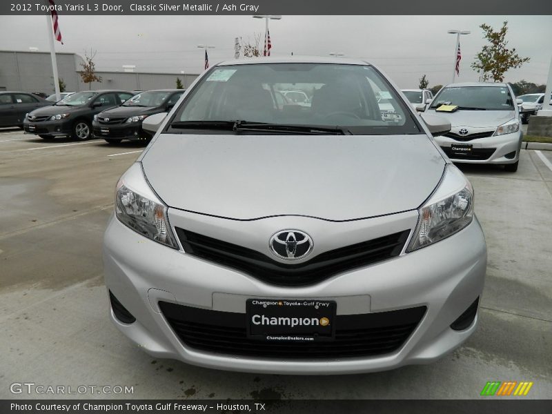Classic Silver Metallic / Ash Gray 2012 Toyota Yaris L 3 Door