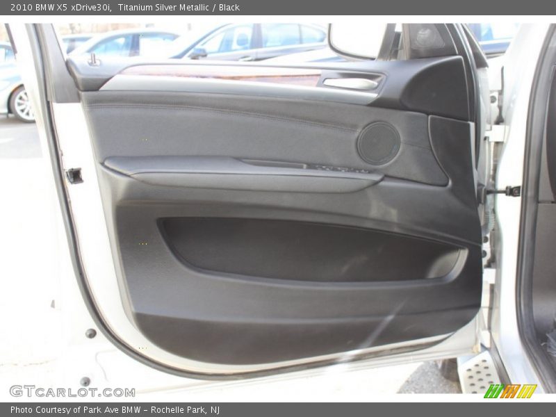 Titanium Silver Metallic / Black 2010 BMW X5 xDrive30i
