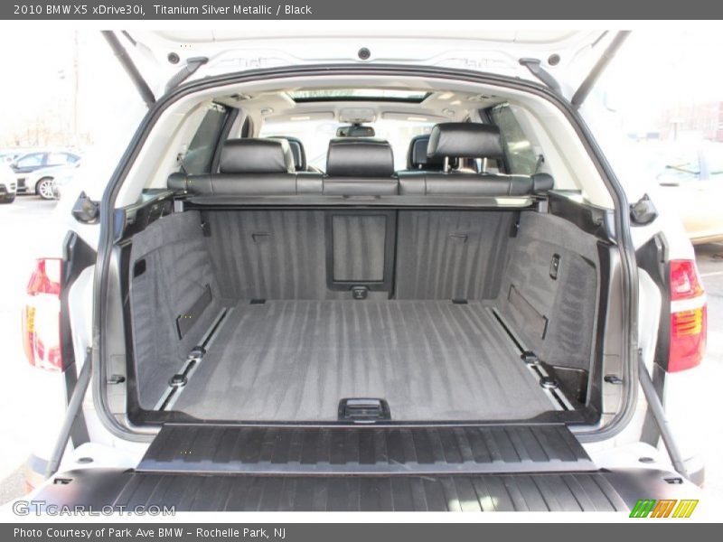 Titanium Silver Metallic / Black 2010 BMW X5 xDrive30i