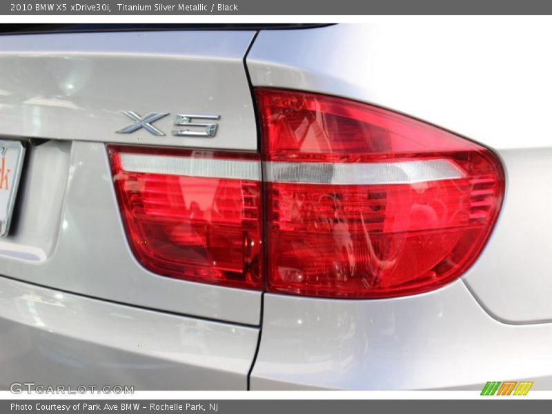 Titanium Silver Metallic / Black 2010 BMW X5 xDrive30i