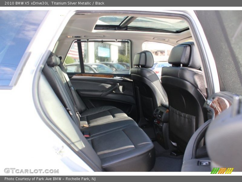 Titanium Silver Metallic / Black 2010 BMW X5 xDrive30i