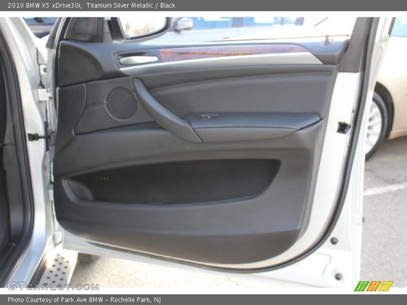 Titanium Silver Metallic / Black 2010 BMW X5 xDrive30i