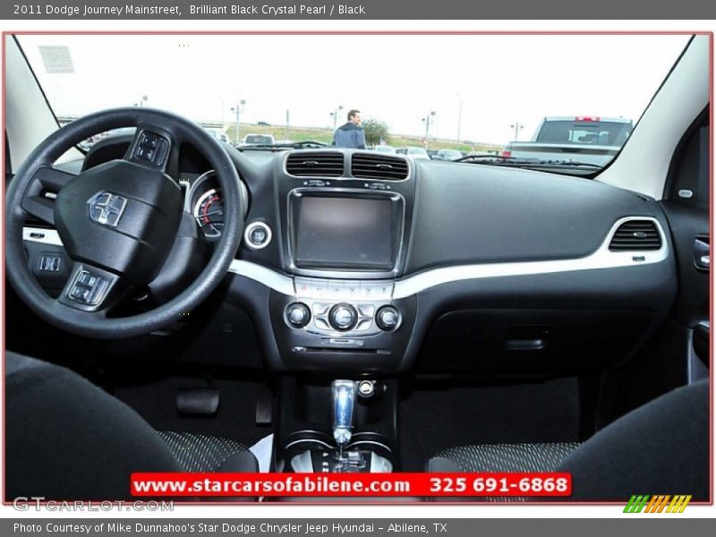 Brilliant Black Crystal Pearl / Black 2011 Dodge Journey Mainstreet