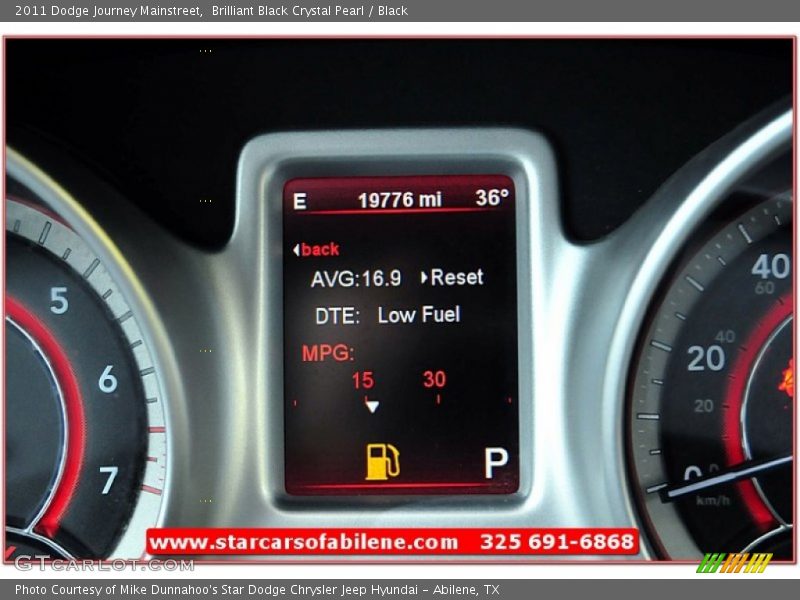 Brilliant Black Crystal Pearl / Black 2011 Dodge Journey Mainstreet