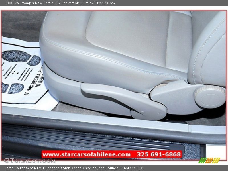 Reflex Silver / Grey 2006 Volkswagen New Beetle 2.5 Convertible
