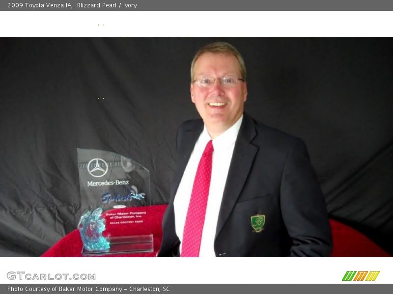 Blizzard Pearl / Ivory 2009 Toyota Venza I4