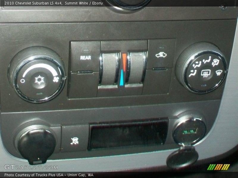 Summit White / Ebony 2010 Chevrolet Suburban LS 4x4
