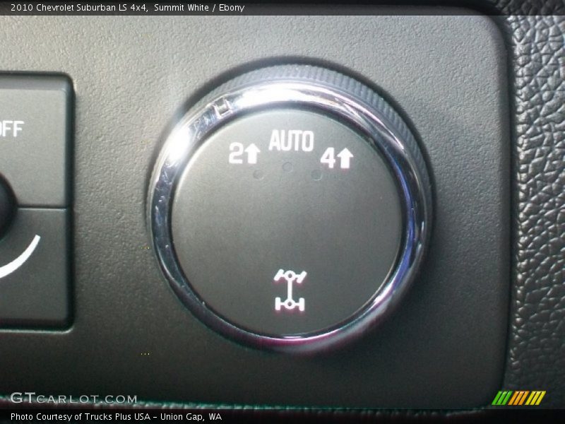 Summit White / Ebony 2010 Chevrolet Suburban LS 4x4