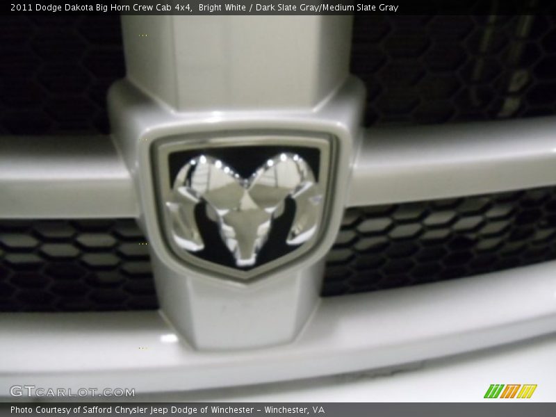 Bright White / Dark Slate Gray/Medium Slate Gray 2011 Dodge Dakota Big Horn Crew Cab 4x4