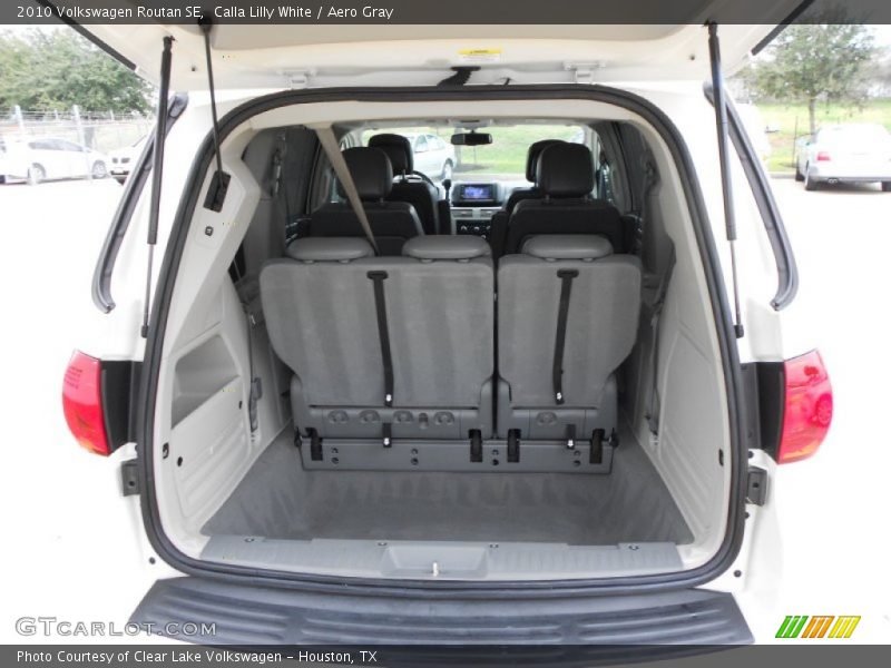 Calla Lilly White / Aero Gray 2010 Volkswagen Routan SE