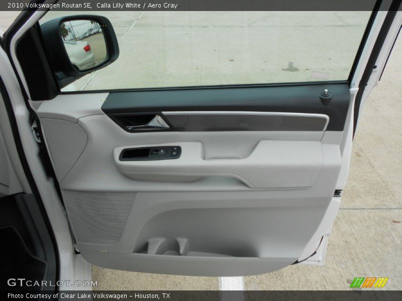 Calla Lilly White / Aero Gray 2010 Volkswagen Routan SE