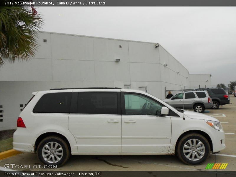 Calla Lily White / Sierra Sand 2012 Volkswagen Routan SE