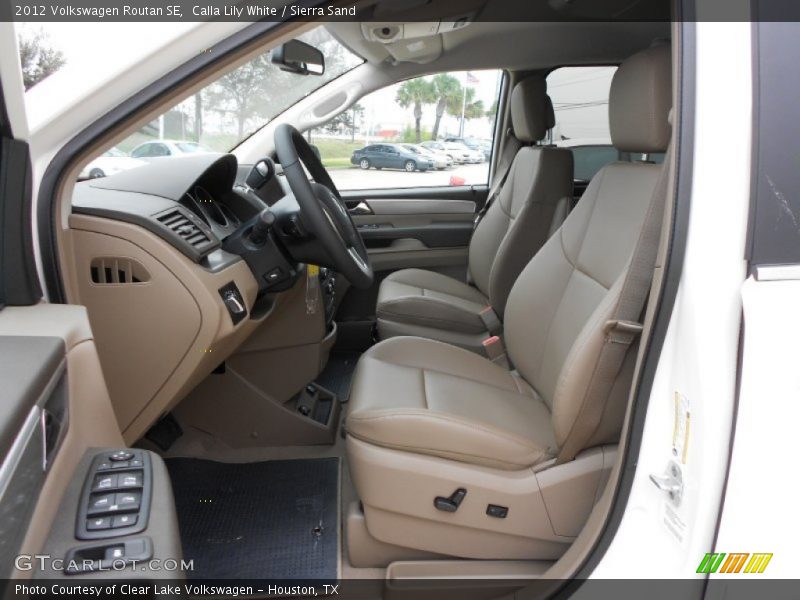  2012 Routan SE Sierra Sand Interior
